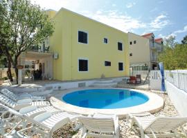 Dragan's Den Hostel: Korčula şehrinde bir hostel