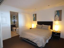 Marina View Apartment, hotel 4 bintang di Airlie Beach