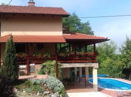 Holiday Home Nina Petrinja: Petrinja şehrinde bir villa