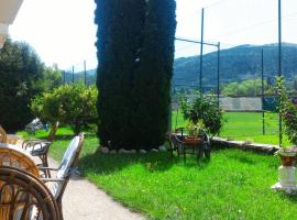 Hotel Montes Blancos, hotel v destinaci Ezcaray