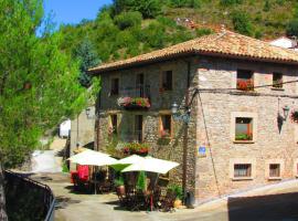 Hotel La Posada de Villalangua、Villalanguaのカントリーハウス