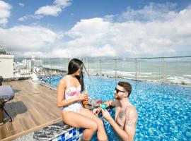Halina Hotel and Apartment, hotel in Da Nang