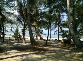 Baan Suan Kayoo 1 Long beach Aow Yai