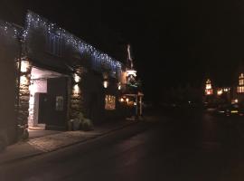 The Ilchester Arms Hotel，阿博茲貝里的飯店