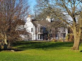 Torrs Warren Country House Hotel, hotel with parking in Stoneykirk