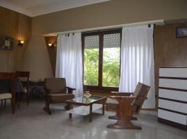 Apartamento Unico Miramar، فندق في ميرامار