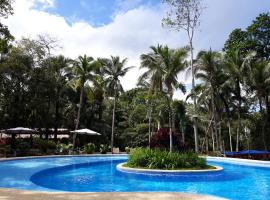 Calape Forest Resort, resort en Calape