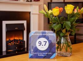 Kerry Holiday Homes at the Killarney Holiday Village, hotel di Killarney