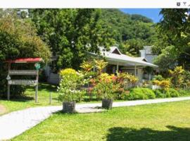 Beau Vallon Bungalows, hotel i Beau Vallon