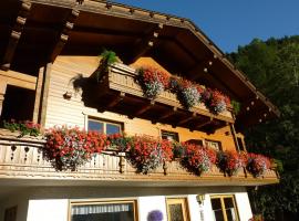Pension Appartement Ambrosi, guest house in Heiligenblut