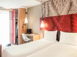 ibis Birmingham Airport Terminal Building - NEC