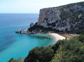 Apartment Altomare, apartment in Cala Gonone
