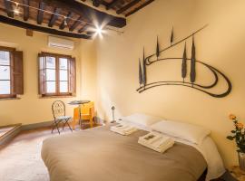 Guesthouse Via Di Gracciano - Adults Only, хотел в Монтепулчано