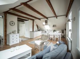 LOFT-ATELIER, hotel cerca de Treppenviertel Blankenese, Hamburgo