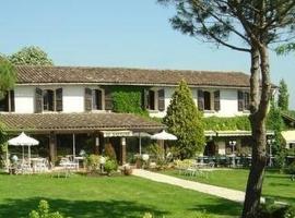 Le Ratelier, hotel v destinaci Montaigut-sur-Save