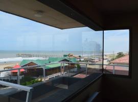 Balcones Al Mar, hotel in Villa Gesell