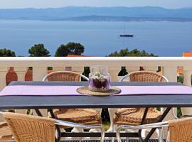 Apartments Toni, hotel i Bol