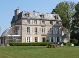 Saint-Martin-des-Entrées에 위치한 저가 호텔 Chambres d'Hôtes Château de Damigny