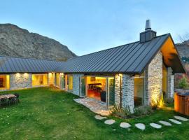 Gucci House, hotel near Shotover River, Queenstown