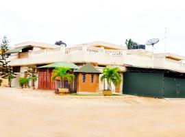 Résidences La Fourmi, serviced apartment in Lomé
