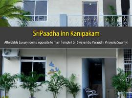 SriPaadha Inn Kanipakam, ubytování v soukromí v destinaci Kanipakam