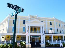 Stafford's Perry Hotel, hotel v destinaci Petoskey