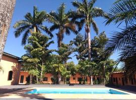 Vitalliti Hotel、アルタ・フロレスタのホットタブ付きホテル