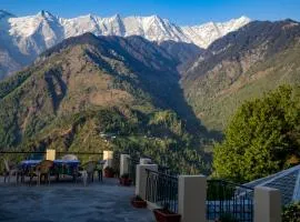 Hotel Udechee Huts, McLeod Ganj