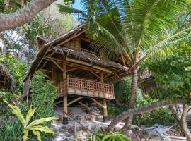 Kookoo's nest eco-lodge, resort a Siaton