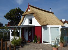 Quaint Holiday Home in Schwaan near the Lake, hotel with parking in Schwaan