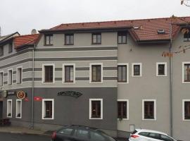 Penzion V Zatáčce, hotel en Pilsen