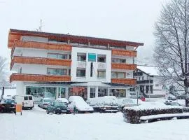 Apartmenthaus Brixen & Haus Central