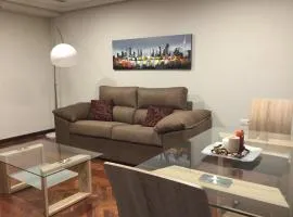 Apartamentos Azafranal-PARKING GRATIS-