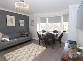 Dunfermline - Luxury Two Bedroom Apartment - TP, hotel i Dunfermline