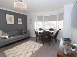 Dunfermline - Luxury Two Bedroom Apartment - TP