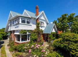The Sanctuary Beach Side and Spa, B&B in Timaru