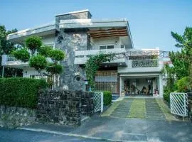 Mountain Homestay 6-8人包棟民宿