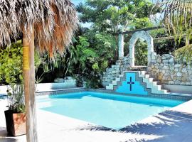 Hacienda Hotel Santo Domingo, hotel with pools in Izamal