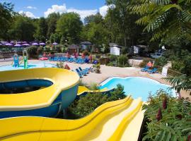 le Camping Des 3 Lacs, hotel s parkováním v destinaci Belmont-Tramonet