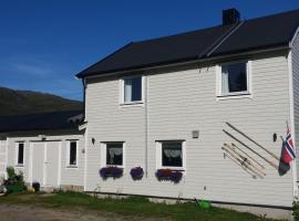 Utsikten Feriehus i Bakkeby, hotel keluarga di Bakkeby