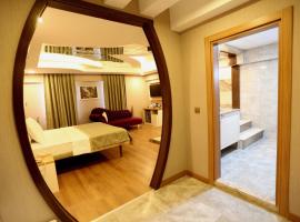 Life Corner Hotel: İzmir, İzmir Adnan Menderes Havaalanı - ADB yakınında bir otel