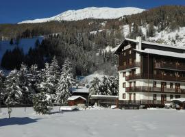 Residence Les Coupoles, hotel em Champoluc