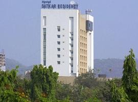 Hotel Satkar Residency, hotel perto de Kanheri Caves, Thane