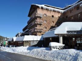 Hotel Solineu, hotell i La Molina