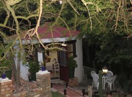Wiltshire Rondavel, cottage in Port Alfred