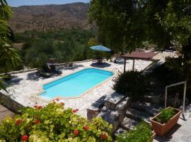 Piskopos Country House, country house in Episkopi Pafou
