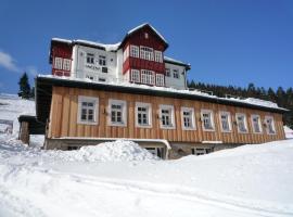 Residence Sněžka, hotel ramah hewan peliharaan di Pec pod Snezkou