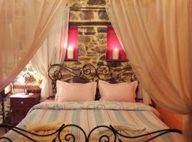 Ippoliti, hotel com banheiras de hidromassagem em Palaioi Poroi