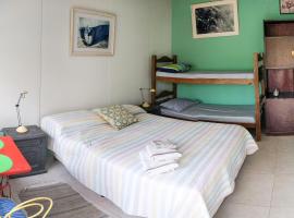 Suites Atlantis, bed and breakfast en Punta del Este
