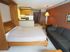Apex Mountain Inn Suite 211-212 Condo, hotell i Apex Mountain